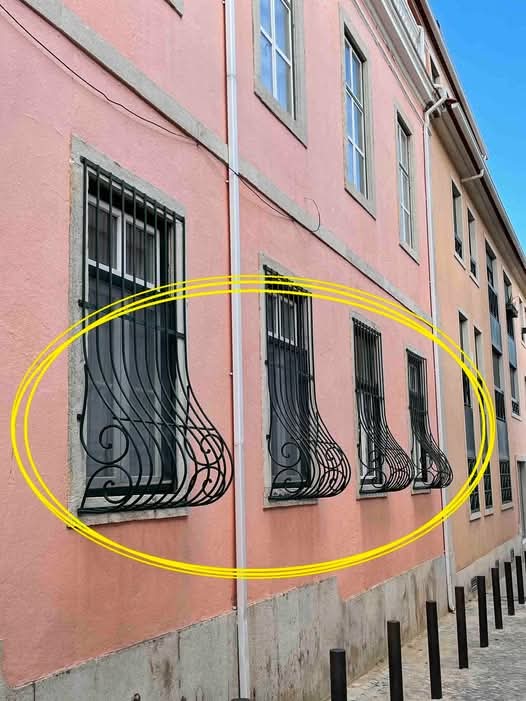 Zakrivljene rešetke na prozorima – spoj sigurnosti, funkcionalnosti i stila